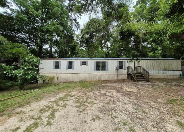 Property at 184 Lions Cir, Onalaska, TX 77360, 3 beds, 2 baths