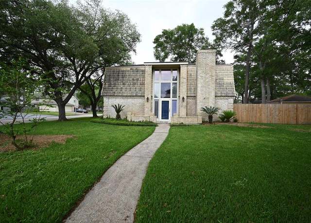 Property at 15238 Falling Creek Dr, Houston, TX 77068, 3 beds, 2.5 baths