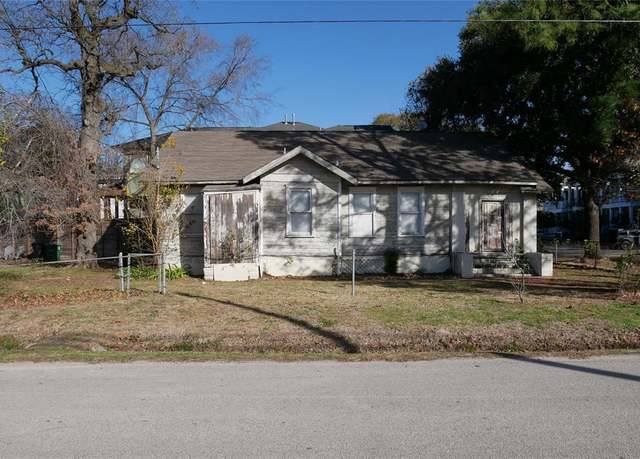 Property at 401 Arlington St, Houston, TX 77007, 2 beds, 1.5 baths