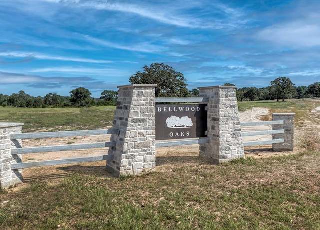 Property at 141 Oak Hill Ln, Bellville, TX 77418