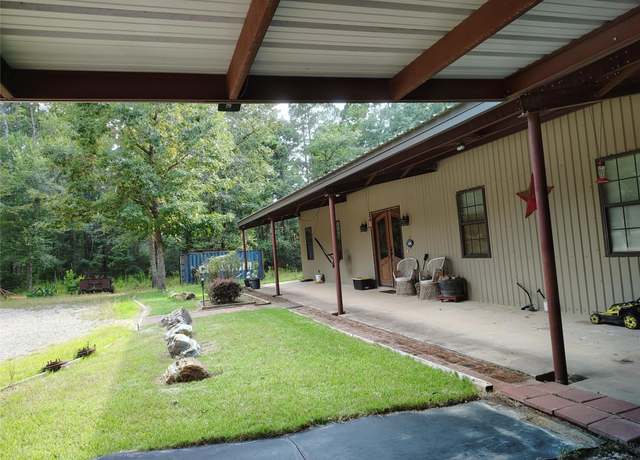 Property at 11967 Cedar Ln, Conroe, TX 77303, 5 beds, 3 baths
