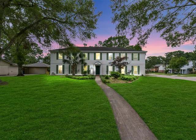 Property at 302 Hickory Ridge Dr, El Lago, TX 77586, 6 beds, 3 baths