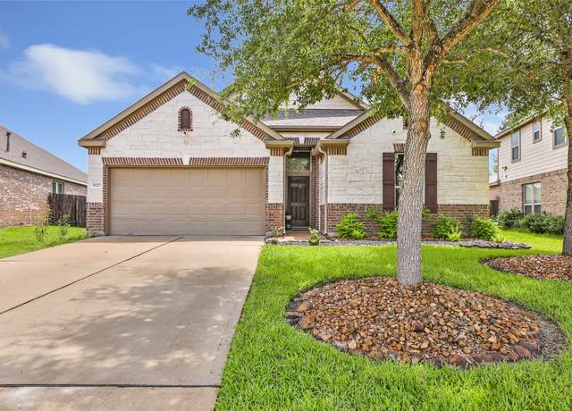 Property at 10327 Peeble Trail Ct, Humble, TX 77338, 3 beds, 2 baths