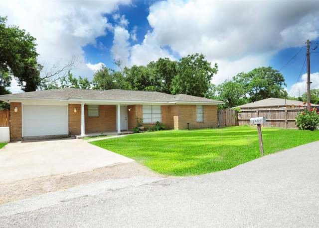 Property at 2400 Short St, Baytown, TX 77521, 3 beds, 2 baths