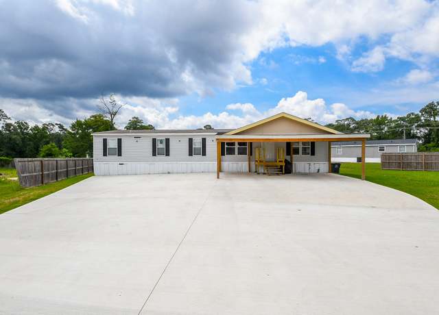 Property at 2421 Silver Dollar Ct, Conroe, TX 77306, 5 beds, 3 baths