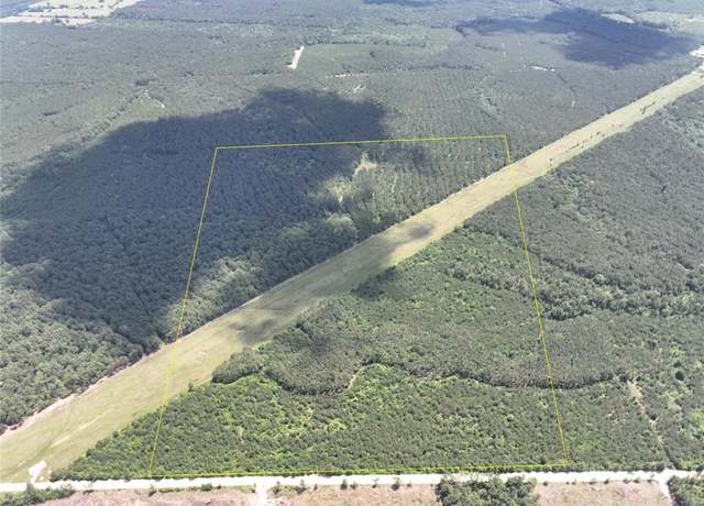 Property at 10 Friday Rd, Groveton, TX 75845