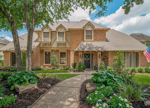 Property at 12214 Clearfork Dr, Houston, TX 77077, 5 beds, 3 baths