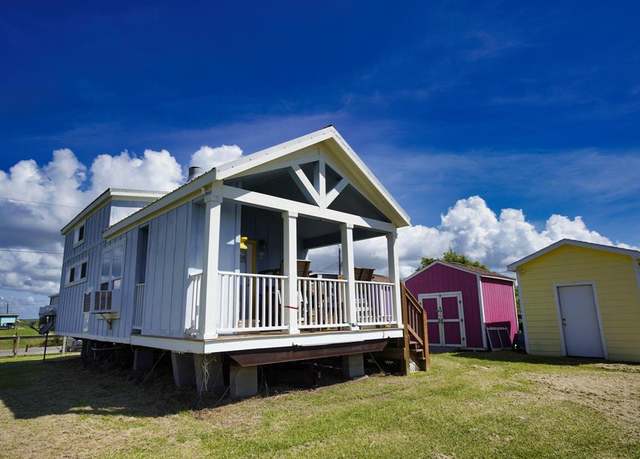 Property at 355 County Road 202, Sargent, TX 77414, 2 beds, 1 bath
