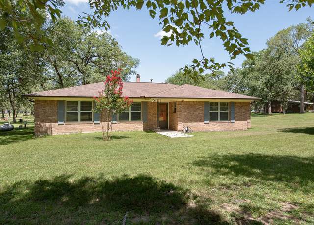 Property at 10933 Clyde Accord Rd, Franklin, TX 77856, 3 beds, 2 baths