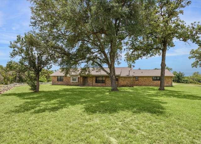 Property at 1746 Wendt Rd, Bellville, TX 77418, 3 beds, 2.5 baths