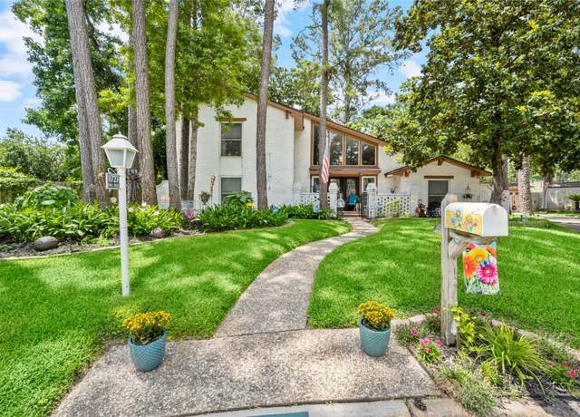 Property at 11727 Quail Creek Dr, Houston, TX 77070, 4 beds, 2.5 baths