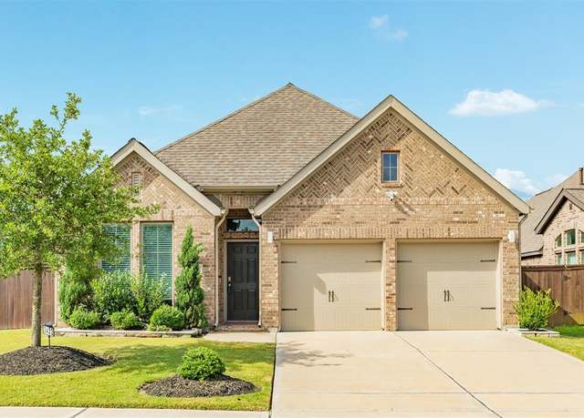 Property at 3422 Zuse St, Iowa Colony, TX 77583, 3 beds, 2 baths
