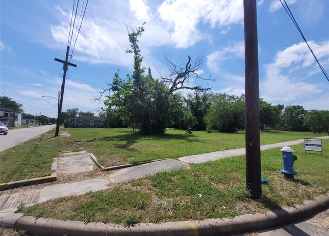 Property at 3434 Mcgowen St, Houston, TX 77004