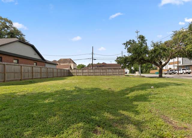 Property at 2402 Cleburne St, Houston, TX 77004