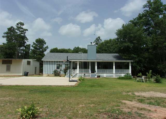 Property at 11535 Chestnut Ct, Plantersville, TX 77363, 5 beds, 3 baths