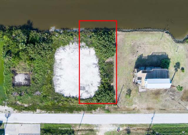 Property at 1088 Mabry St, Gilchrist, TX 77617