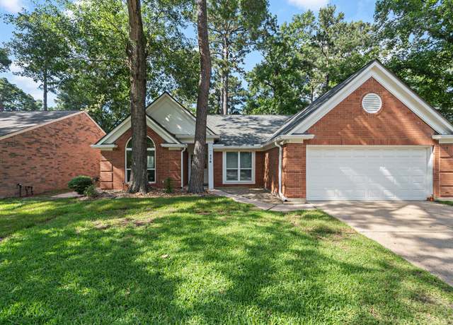 Property at 114 S Village Knoll Cir, The Woodlands, TX 77381, 4 beds, 2 baths