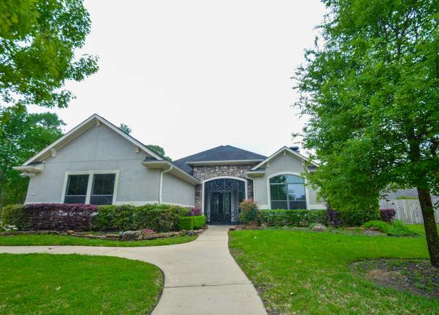 Property at 5 Dumaine Ct, Conroe, TX 77304, 3 beds, 3.5 baths