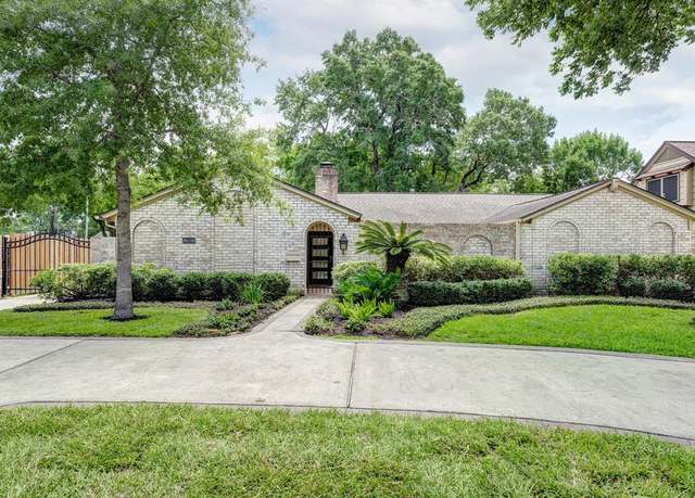 Property at 918 N Wilcrest Dr, Houston, TX 77079, 4 beds, 2.5 baths