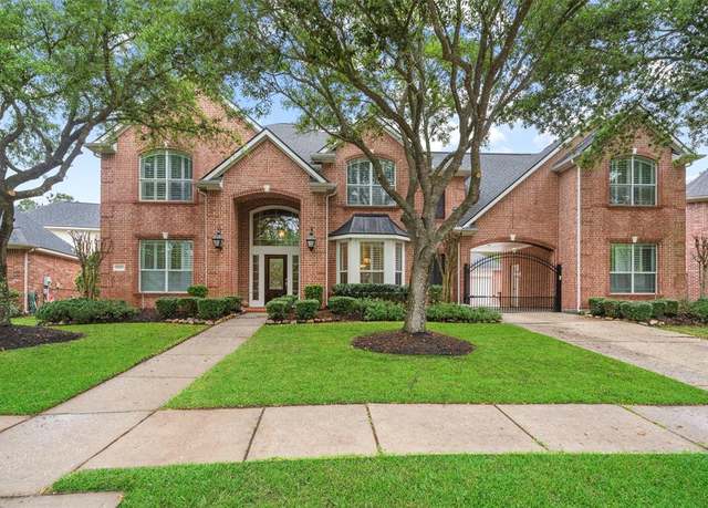 Property at 14415 Horizon Falls Ln, Humble, TX 77396, 5 beds, 4.5 baths