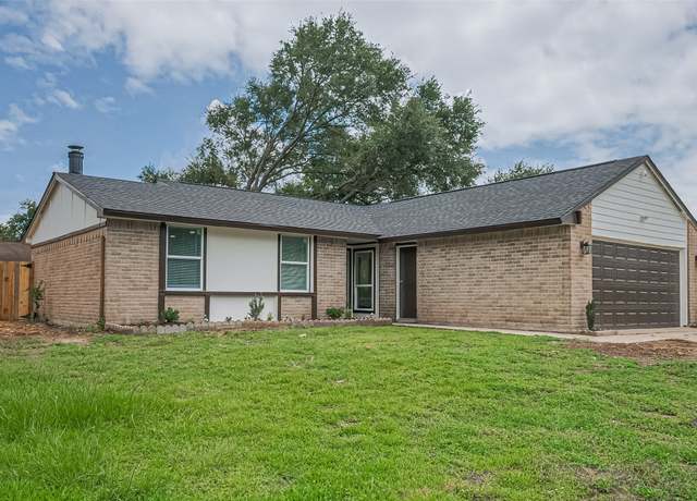 Property at 6411 W Fuqua Dr, Houston, TX 77489, 3 beds, 2 baths