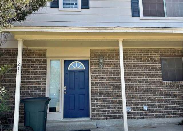 Property at 1211 Oregon St, La Porte, TX 77571, 3 beds, 2 baths