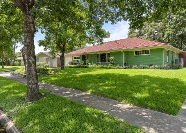 Property at 5022 Briarbend Dr, Houston, TX 77035, 4 beds, 2 baths