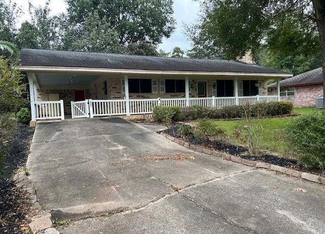 Property at 102 Sassafras Dr, Village Mills, TX 77663, 2 beds, 2 baths