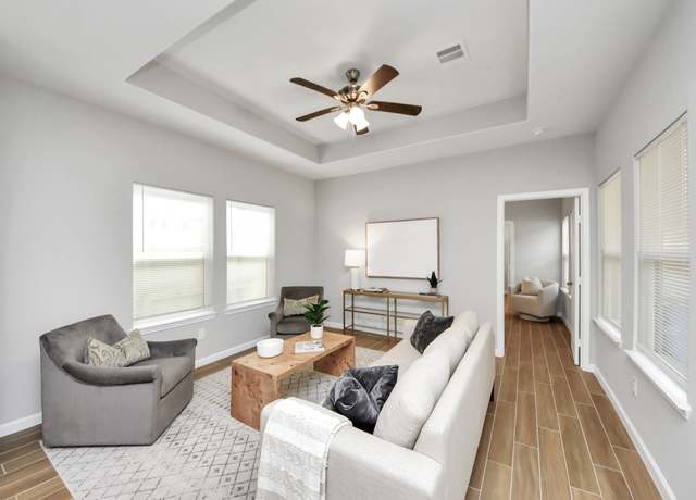 Property at 326 Gans St, Houston, TX 77029, 3 beds, 2.5 baths