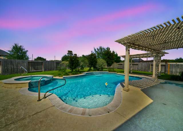 Property at 28006 Everett Knolls Dr, Katy, TX 77494, 5 beds, 3.5 baths