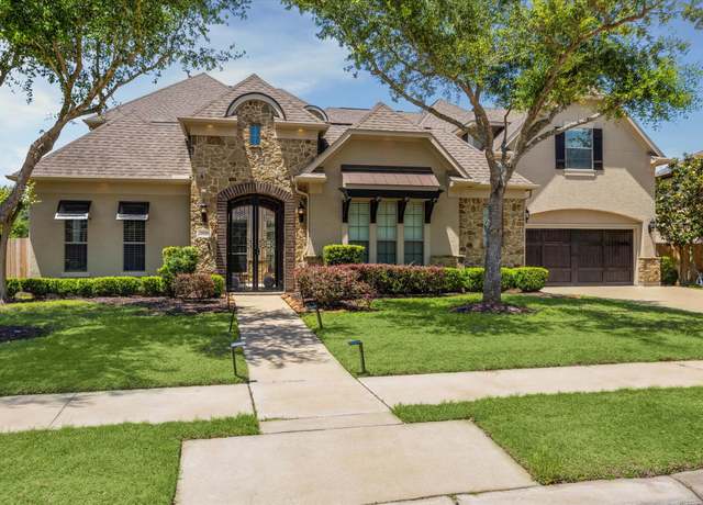 Property at 2918 Auburn Path, Sugar Land, TX 77479, 5 beds, 4.5 baths