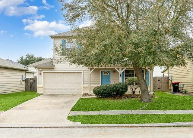 Property at 814 Eagles Glide Dr, Houston, TX 77090, 4 beds, 2.5 baths