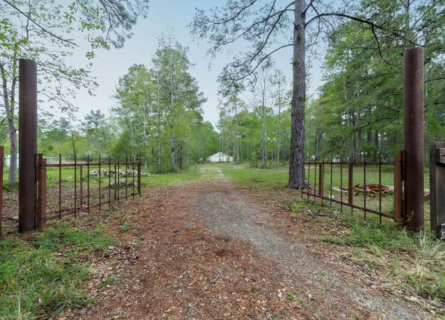 Property at 31577 Bohlssen Rd, New Caney, TX 77357
