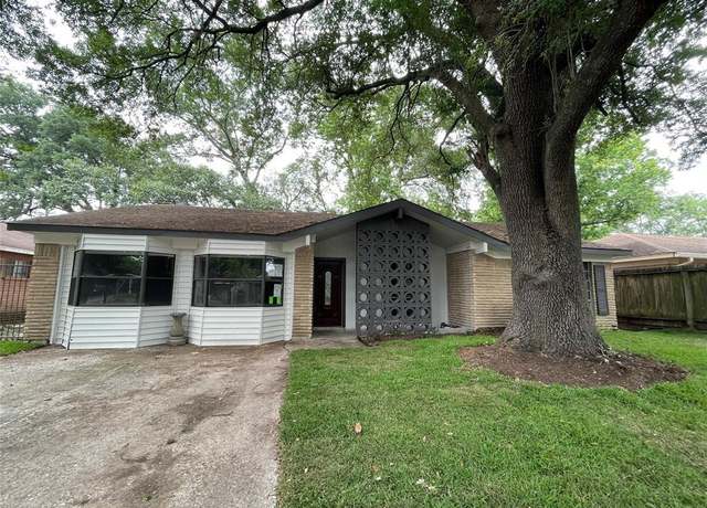 Property at 7611 Cabot St, Houston, TX 77016, 3 beds, 2 baths