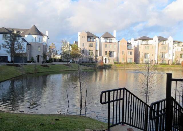 Property at 9642 Fannin Sta W, Houston, TX 77045, 4 beds, 4.5 baths