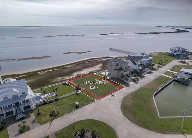 Property at 13 Water Ky, Hitchcock, TX 77563