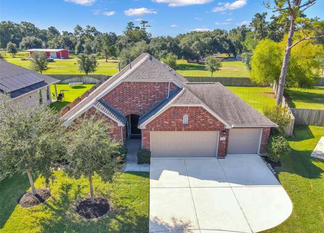 Property at 11119 English Holly Ct, Tomball, TX 77375, 4 beds, 2.5 baths
