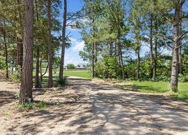 Property at 6063 Fm 1094, Sealy, TX 77474, 4 beds, 3.5 baths