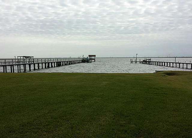 Property at 1400 John St, San Leon, TX 77539