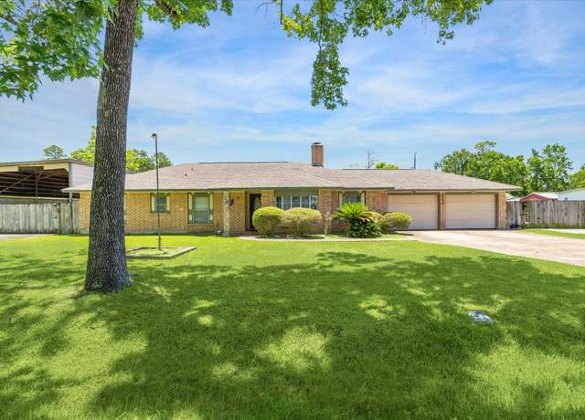 Property at 2710 Rosebury Dr, Houston, TX 77039, 3 beds, 2.5 baths