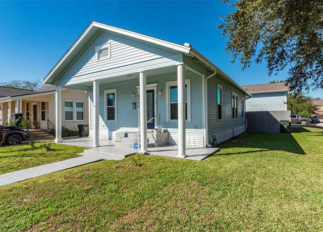 Property at 4702 Avenue N 1/2, Galveston, TX 77551, 3 baths