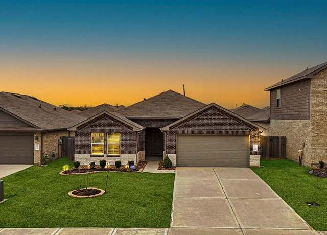 Property at 15376 Central Crescent Dr, New Caney, TX 77357, 4 beds, 2 baths