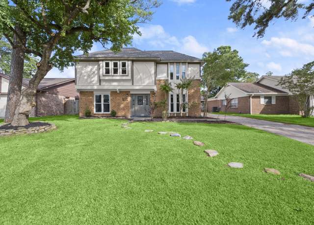Property at 8231 Autumn Willow Dr, Tomball, TX 77375, 4 beds, 2.5 baths