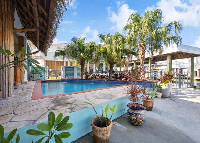 Property at 102 Bamaku Bnd, Tiki Island, TX 77554, 4 beds, 3.5 baths