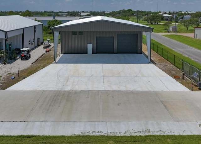 Property at 14 Connelley Ln, Port O Connor, TX 77982