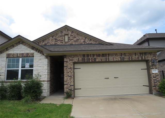 Property at 2131 Islawild Way, Texas City, TX 77568, 4 beds, 3 baths