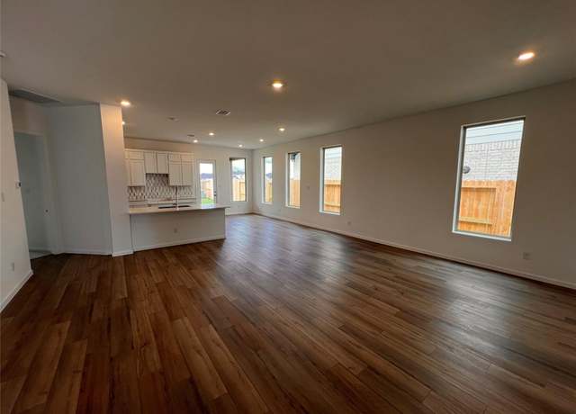 Property at 31111 Riley Heights Dr, Fulshear, TX 77441, 3 beds, 2 baths