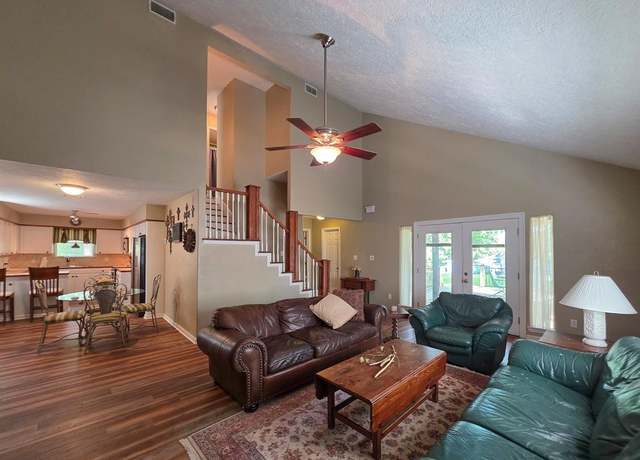 Property at 145 Cypress Rd, Livingston, TX 77351, 3 beds, 2.5 baths