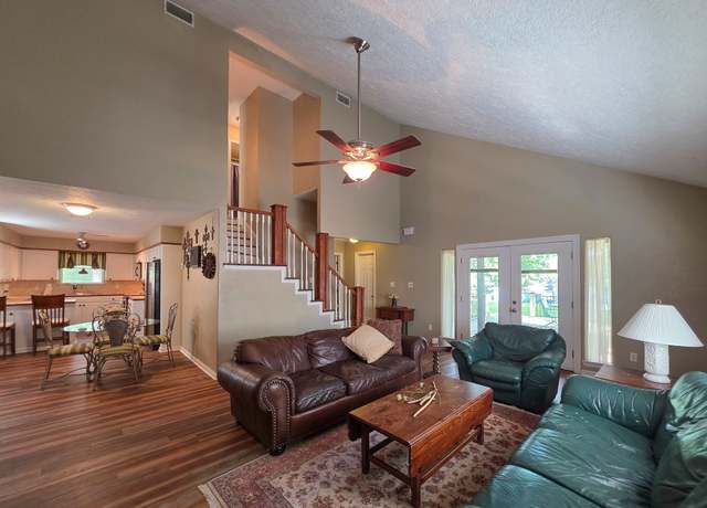 Property at 145 Cypress Rd, Livingston, TX 77351, 3 beds, 2.5 baths