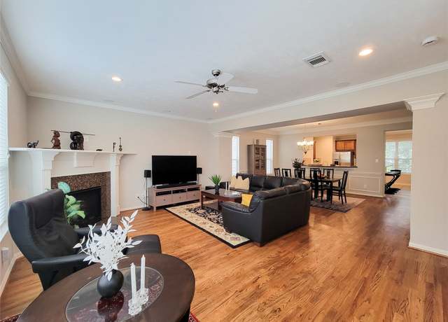 Property at 1241 Prince St, Houston, TX 77008, 3 beds, 3.5 baths